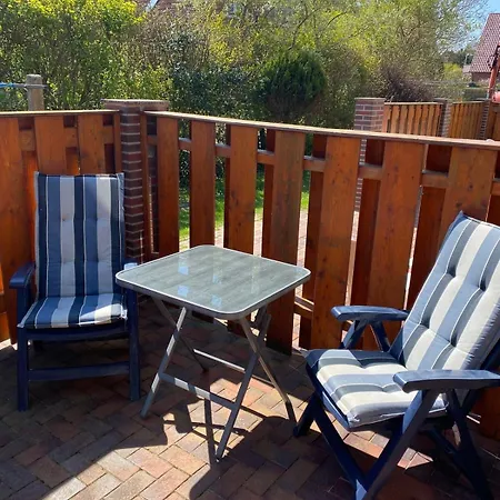 Luetje Stuv For 2 People With Sunny South Terrace * Juist